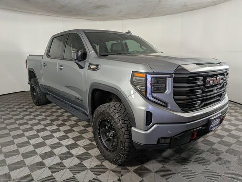 Used 2023 GMC Sierra 1500 AT4 w/ AT4 Premium Package image 5