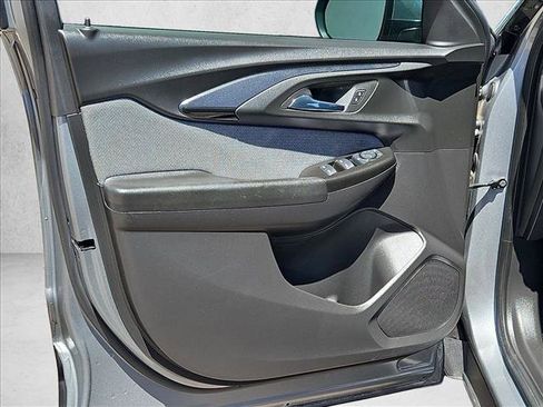 Certified 2023 Chevrolet TrailBlazer LT FWD image 11