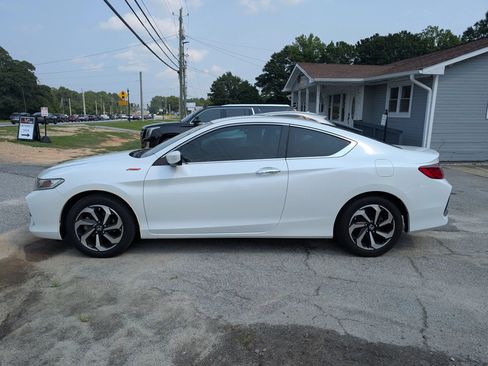 Used 2017 Honda Accord LX-S image 3