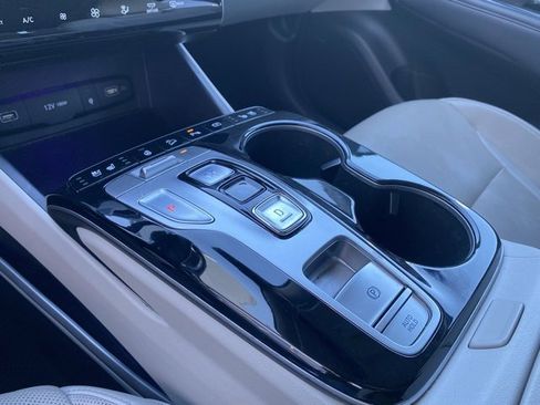 Used 2024 Hyundai Tucson Limited image 21