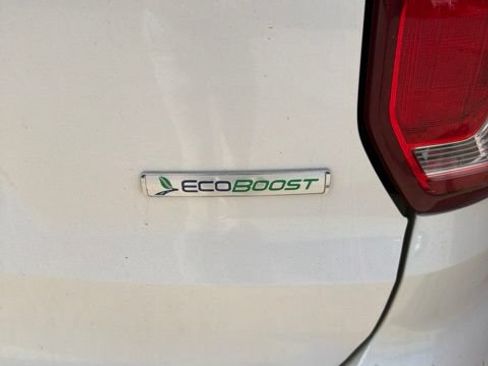Used 2017 Ford Explorer XLT w/ Equipment Group 202A FWD image 7