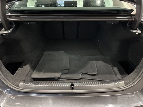 Used 2025 BMW i5 xDrive40 w/ Premium Package image 44