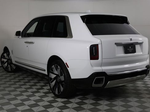 New 2026 Rolls-Royce Cullinan image 3