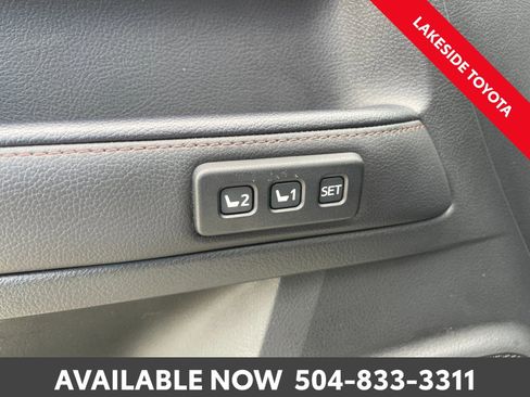 Used 2022 Toyota 4Runner Limited AWD/4WD image 26