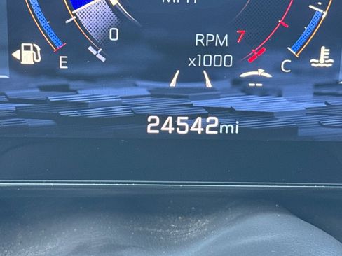 Used 2025 Chevrolet Tahoe Z71 image 3