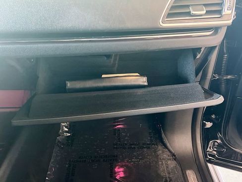 Used 2024 Lincoln Navigator Premiere image 31