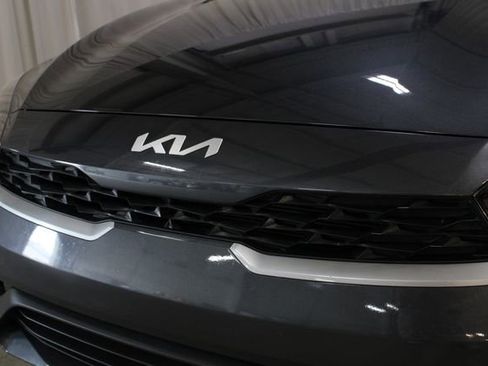Used 2023 Kia Forte LXS w/ LXS Technology Package FWD image 32