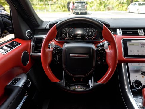 Used 2022 Land Rover Range Rover Sport SVR AWD/4WD image 18