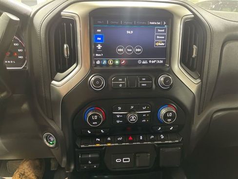 Used 2020 Chevrolet Silverado 1500 LT Trail Boss w/ Midnight Edition AWD/4WD image 19