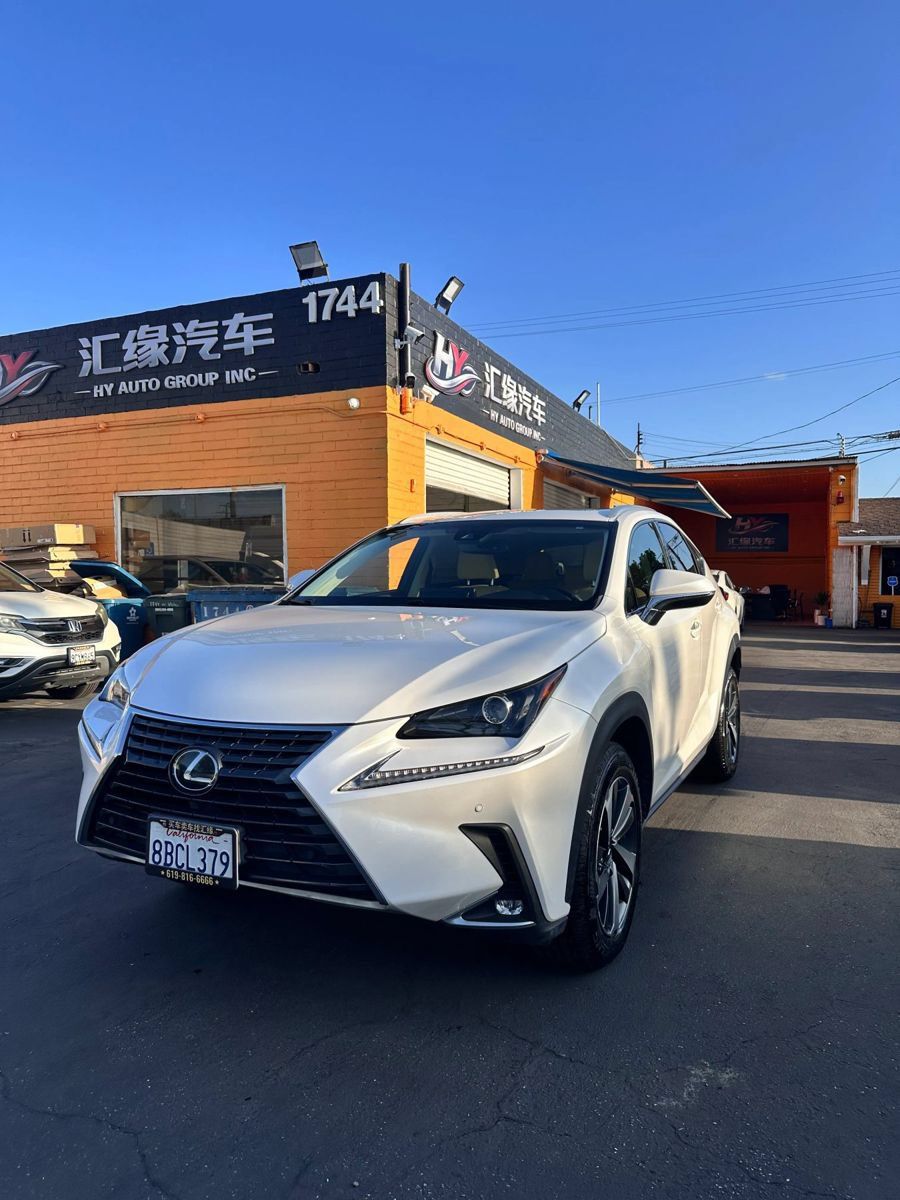 Used 2018 Lexus NX 300 FWD w/ Premium Package image 1