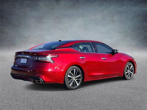 Used 2023 Nissan Maxima SL image 4