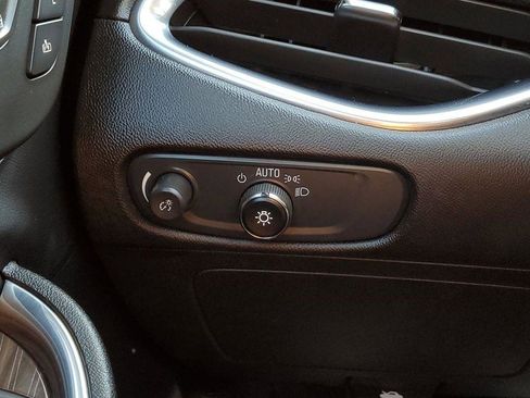 Used 2024 Chevrolet Malibu LT image 15