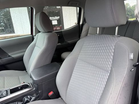 Used 2023 Toyota Tacoma SR5 w/ Technology Package AWD/4WD image 3