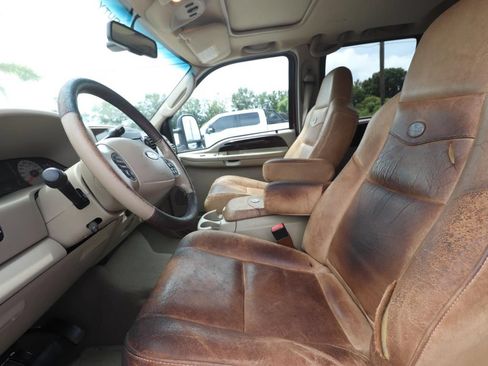 Used 2006 Ford F250 4x4 Crew Cab Super Duty image 2