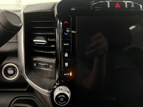 Used 2024 RAM 3500 Laramie w/ Night Edition image 45