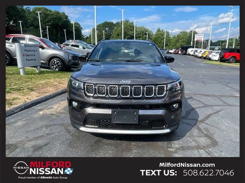 Used 2023 Jeep Compass Limited AWD/4WD image 7