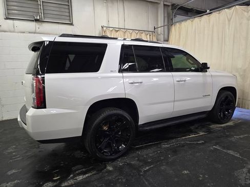 Used 2019 GMC Yukon SLT w/ Graphite Performance Edition AWD/4WD image 6