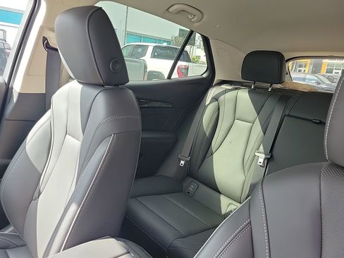 Used 2023 Buick Envision Essence image 26