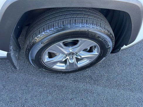 Certified 2022 Toyota RAV4 XLE image 21