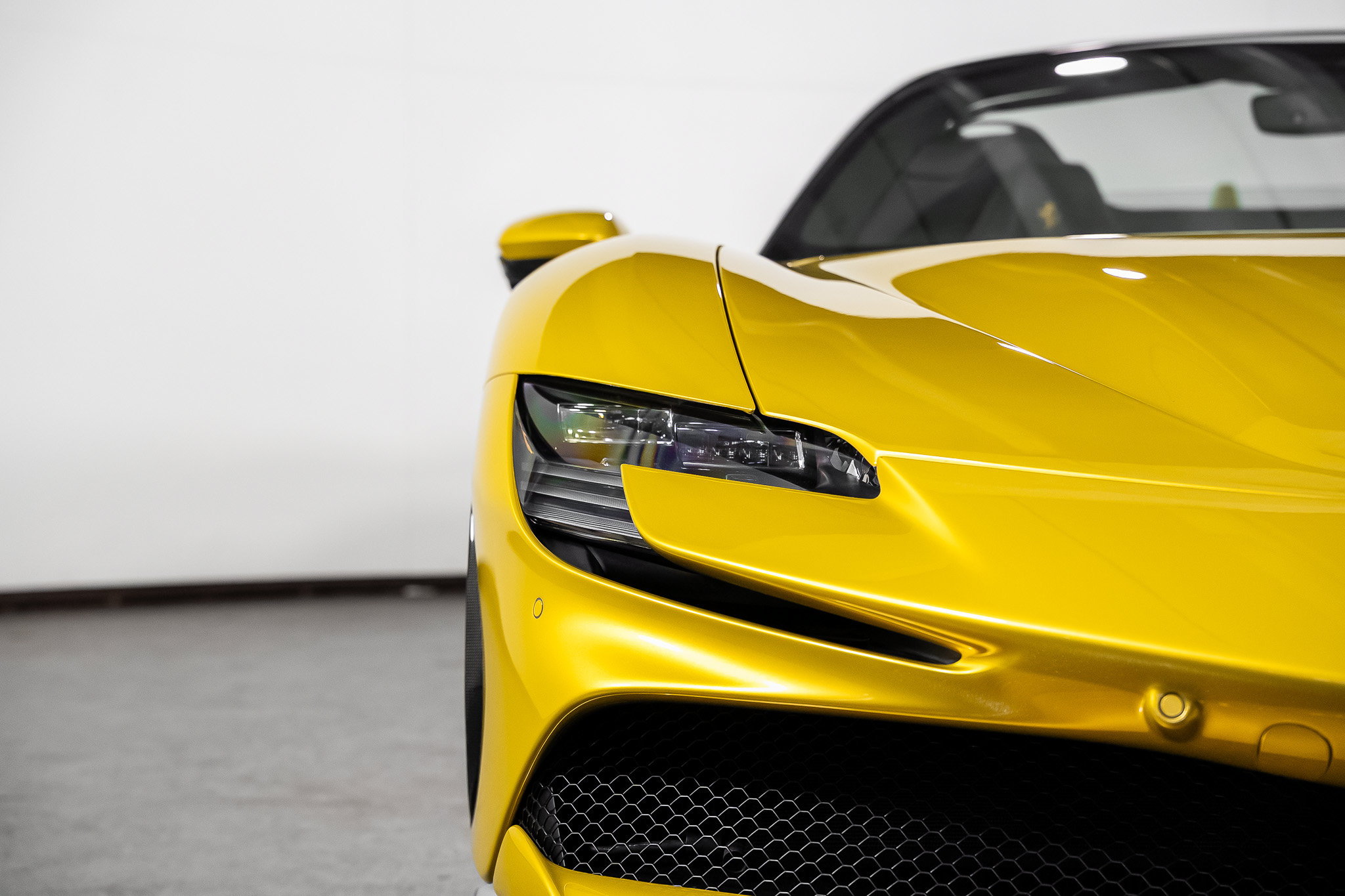 Used 2024 Ferrari SF90 Spider AWD/4WD image 7