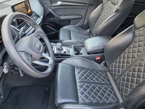 Used 2023 Audi SQ5 Premium Plus w/ Premium Plus Package image 10