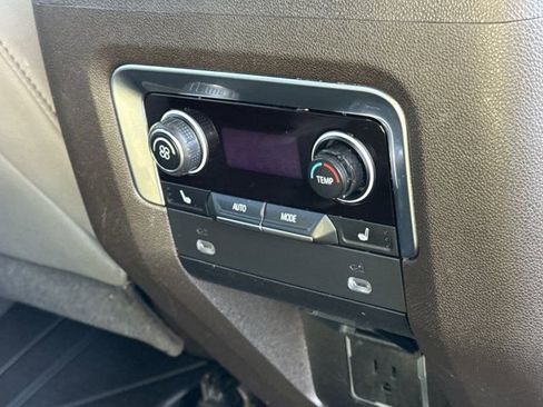 Used 2021 Chevrolet Tahoe Z71 w/ Z71 Signature Package AWD/4WD image 38