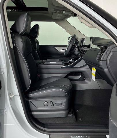 Certified 2026 INFINITI QX80 Luxe RWD image 29