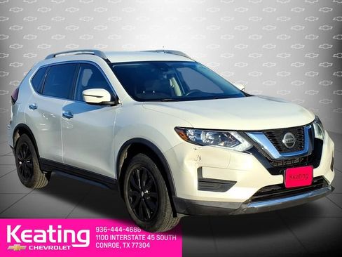 Used 2020 Nissan Rogue SV FWD image 3