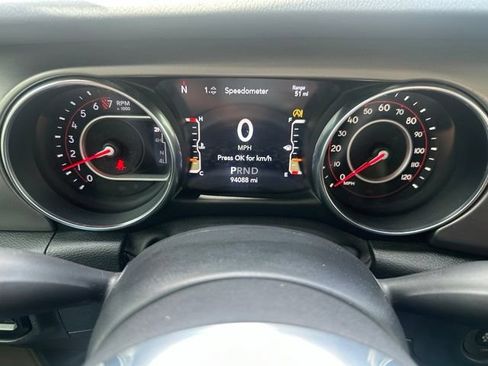 Used 2020 Jeep Gladiator Rubicon AWD/4WD image 11