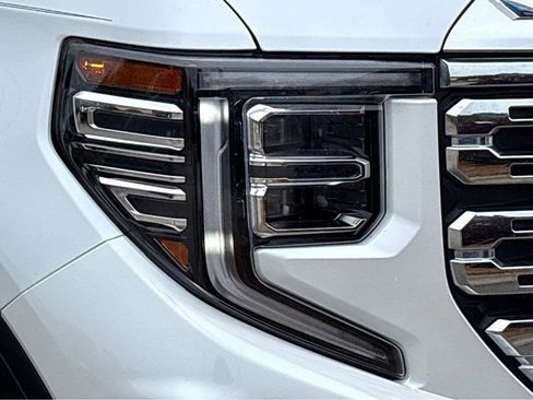 Used 2023 GMC Sierra 1500 Denali w/ Denali Reserve Package AWD/4WD image 18