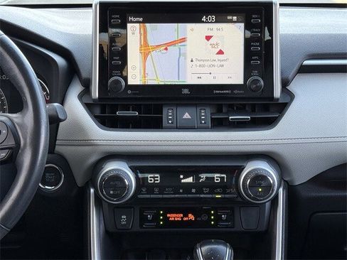 Used 2020 Toyota RAV4 Limited image 15