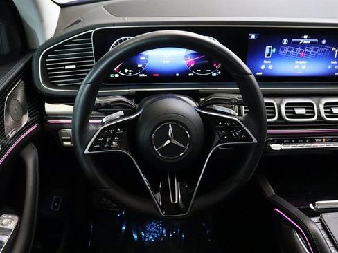 Used 2024 Mercedes-Benz GLE 350 4MATIC w/ AMG Line Exterior image 5