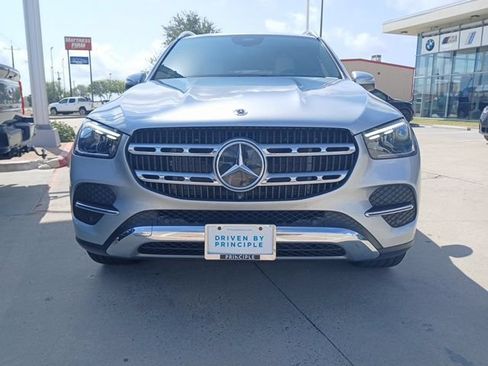 Used 2025 Mercedes-Benz GLE 350 4MATIC image 2