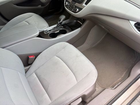 Used 2023 Chevrolet Malibu LT FWD image 27