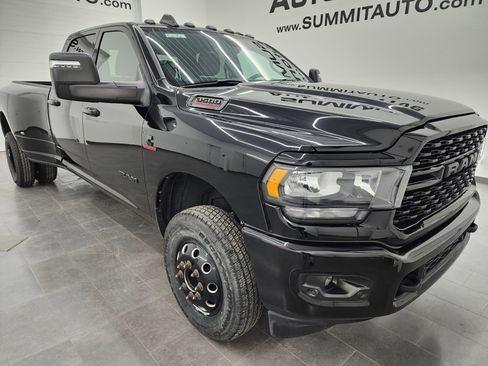 Used 2024 RAM 3500 Big Horn w/ Night Edition image 3