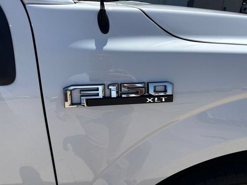 Used 2018 Ford F150 XLT w/ Equipment Group 302A Luxury AWD/4WD image 9