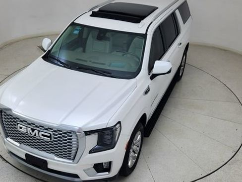 Used 2022 GMC Yukon XL Denali AWD/4WD image 83