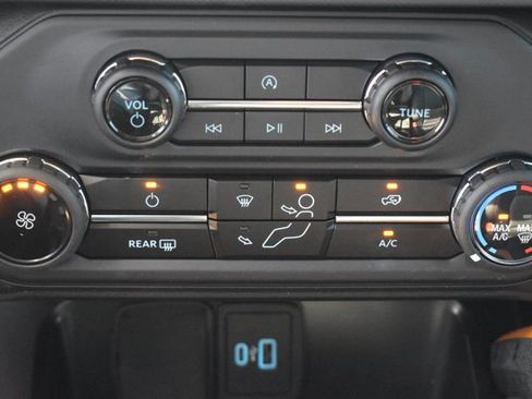 Used 2024 Ford Bronco Badlands AWD/4WD image 24