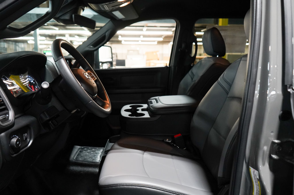 New 2027 RAM 3500 Tradesman AWD/4WD image 10