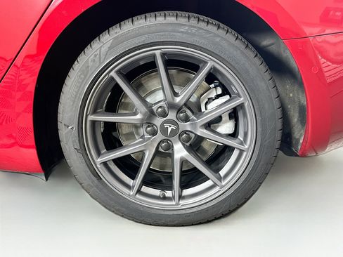 Used 2022 Tesla Model 3 Long Range AWD/4WD image 11