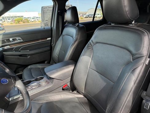 Used 2019 Ford Explorer Limited w/ Ford Safe & Smart Package AWD/4WD image 11