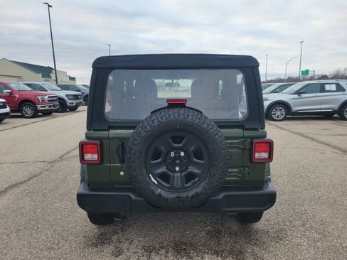 Used 2024 Jeep Wrangler Sport image 23