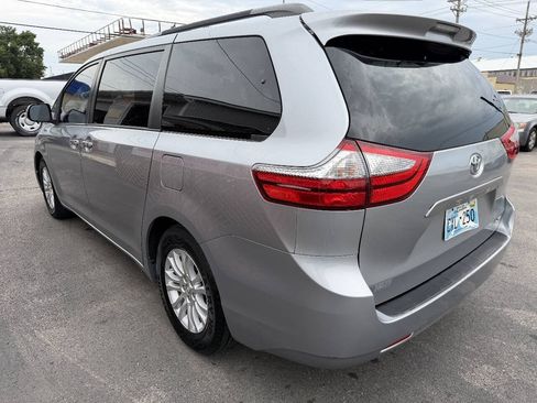 Used 2016 Toyota Sienna XLE FWD image 6