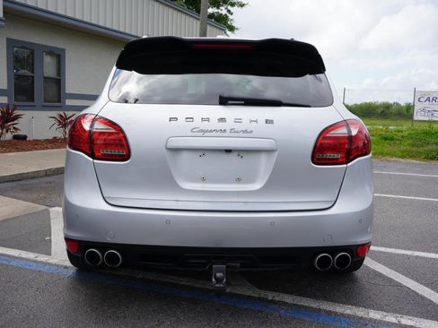 Used 2011 Porsche Cayenne Turbo AWD/4WD image 5