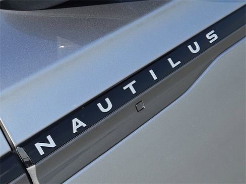 New 2026 Lincoln Nautilus Reserve image 11