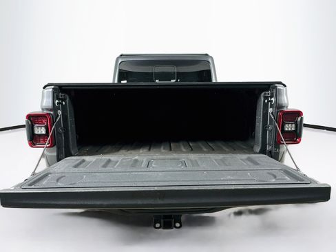 Used 2020 Jeep Gladiator Rubicon AWD/4WD image 28