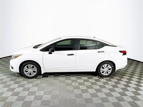 New 2025 Nissan Versa S image 4