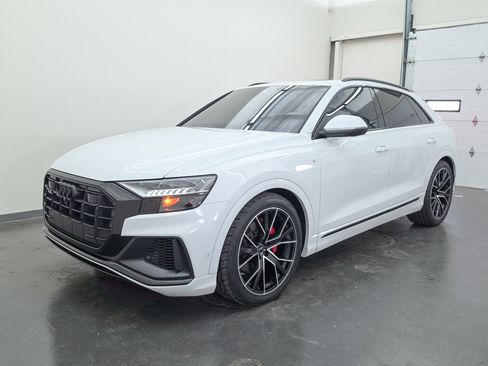 Used 2023 Audi Q8 Prestige AWD/4WD image 7