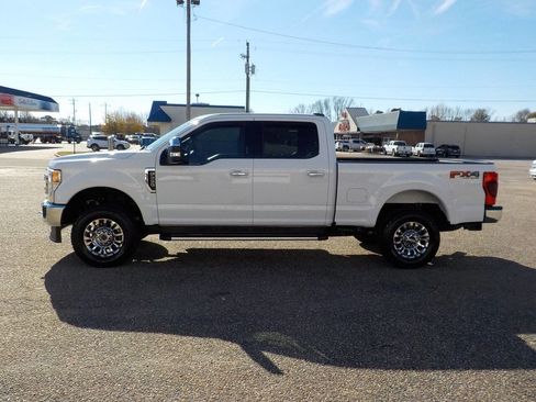 Used 2022 Ford F250 XLT w/ XLT Premium Package image 2