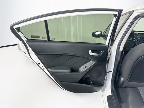Used 2018 Kia Forte LX FWD image 23